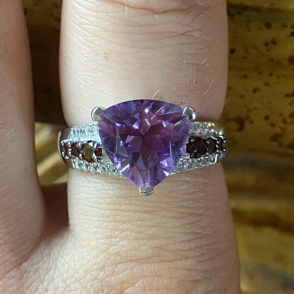 Moroccan Amethyst Red Garnet Sterling Silver Ring Size 8